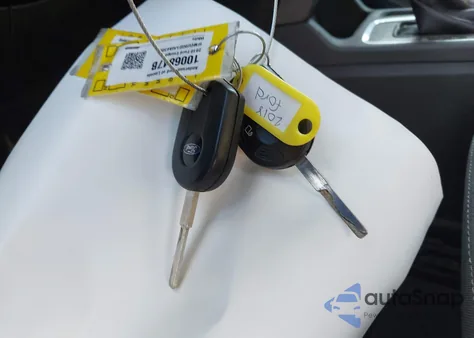 2018 Ford Escape Se z USA, uszkodzony, nr VIN 1FMCU9GD1JUA43850